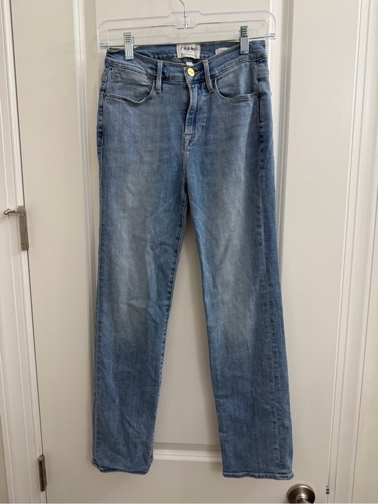 Frame Denim Denim - Frame Denim Straight Leg Jeans in faded light blue